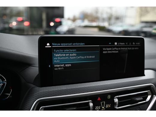 BMW iX3 High Executive / Panoramadak / Adaptief onderstel / Laserlight / Stuurverwarming / Comfort Access... ActivLease financial lease