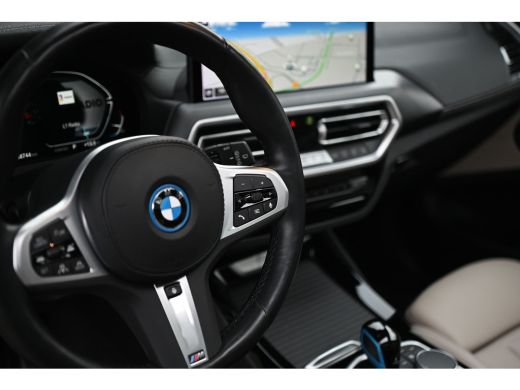 BMW iX3 High Executive / Panoramadak / Adaptief onderstel / Laserlight / Stuurverwarming / Comfort Access... ActivLease financial lease