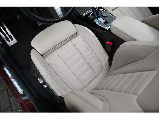 BMW iX3 High Executive / Panoramadak / Adaptief onderstel / Laserlight / Stuurverwarming / Comfort Access... ActivLease financial lease