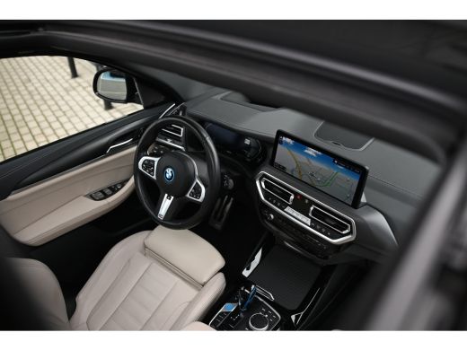 BMW iX3 High Executive / Panoramadak / Adaptief onderstel / Laserlight / Stuurverwarming / Comfort Access... ActivLease financial lease