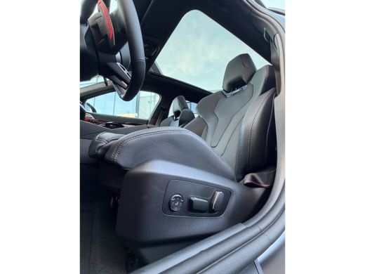 BMW M5 Touring M5 Mat-Keramisch-M Drivers Pack-Pano-Trekhaak-21" ActivLease financial lease