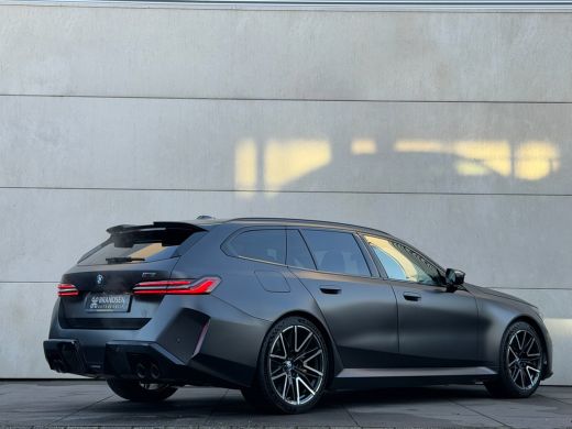 BMW M5 Touring M5 Mat-Keramisch-M Drivers Pack-Pano-Trekhaak-21" ActivLease financial lease