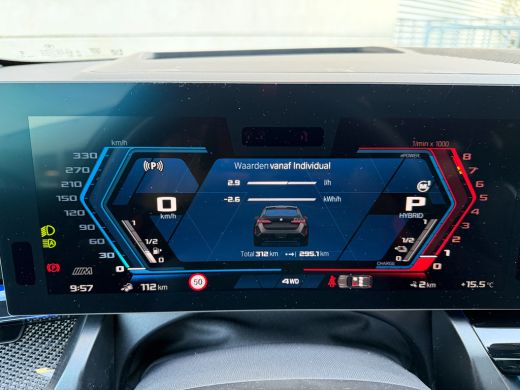 BMW M5 Touring M5 Mat-Keramisch-M Drivers Pack-Pano-Trekhaak-21" ActivLease financial lease