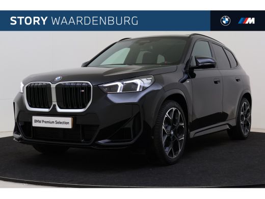 BMW X1 M35i High Executive Automaat / Panoramadak / M Sportstoelen / M adaptief onderstel / Stuurverwarm...