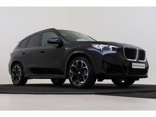 BMW X1 M35i High Executive Automaat / Panoramadak / M Sportstoelen / M adaptief onderstel / Stuurverwarm... ActivLease financial lease