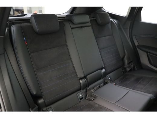 BMW X1 M35i High Executive Automaat / Panoramadak / M Sportstoelen / M adaptief onderstel / Stuurverwarm... ActivLease financial lease