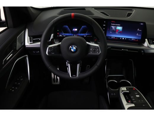 BMW X1 M35i High Executive Automaat / Panoramadak / M Sportstoelen / M adaptief onderstel / Stuurverwarm... ActivLease financial lease