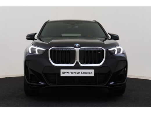 BMW X1 M35i High Executive Automaat / Panoramadak / M Sportstoelen / M adaptief onderstel / Stuurverwarm... ActivLease financial lease