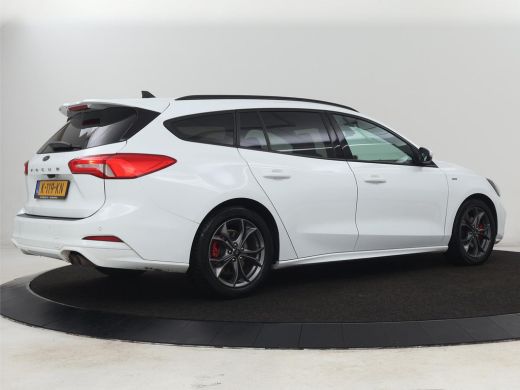 Ford Focus 1.5 EcoBoost ST Line X | Trekhaak | Adaptive cruise | Camera | Carplay | Digital Cockpit | Keyles... ActivLease financial lease