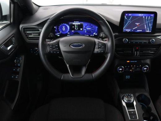 Ford Focus 1.5 EcoBoost ST Line X | Trekhaak | Adaptive cruise | Camera | Carplay | Digital Cockpit | Keyles... ActivLease financial lease