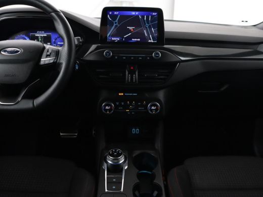 Ford Focus 1.5 EcoBoost ST Line X | Trekhaak | Adaptive cruise | Camera | Carplay | Digital Cockpit | Keyles... ActivLease financial lease