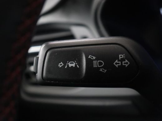 Ford Focus 1.5 EcoBoost ST Line X | Trekhaak | Adaptive cruise | Camera | Carplay | Digital Cockpit | Keyles... ActivLease financial lease