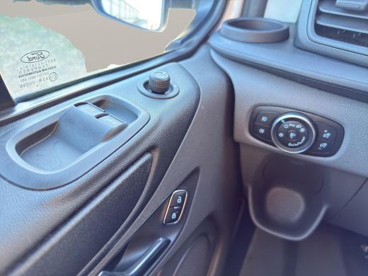 Ford Transit Custom 320 1.0 EcoBoost L1H1 PHEV 9P Trend Incl BTW/BPM | 9 Persoons | Stoelverwarming| Airco | Donker g... ActivLease financial lease