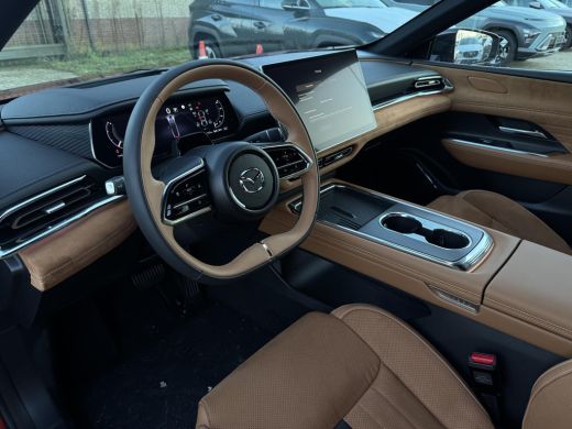 Mazda 6 Takumi Plus 68.8 kWh | Stoelverwarming/verkoeling | Stuurverwarming | Panoramadak | Adaptive crui... ActivLease financial lease