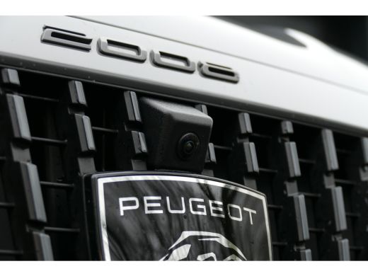 Peugeot 2008 1.2 HYBRID 136PK GT AUTOMAAT / NAVI / CLIMA / PDC / 18"LMV / CAMERA V+A / AFN. TREKHAAK / KEYLESS... ActivLease financial lease