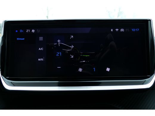 Peugeot 208 HYBRID 100PK 5-DRS GT AUTOMAAT / NAVI / CLIMA / PDC / 17"LMV / CAMERA / PANO.DAK / KEYLESS / FULL... ActivLease financial lease