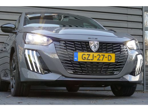 Peugeot 208 HYBRID 100PK 5-DRS GT AUTOMAAT / NAVI / CLIMA / PDC / 17"LMV / CAMERA / PANO.DAK / KEYLESS / FULL... ActivLease financial lease