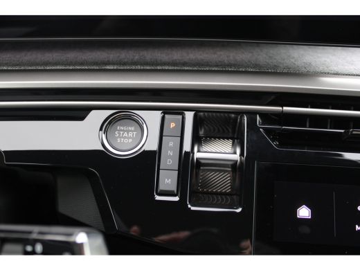 Peugeot 5008 1.2 Hybrid 145 GT | 2 stoelen op derde rij | Achterbank in delen neerklapbaar | Achterbank verste... ActivLease financial lease