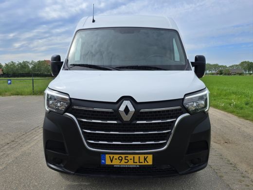 Renault Master T33 2.3 dCi 135 L2 H2 - 135 Pk - Euro 6 - Airco - Cruise Control ActivLease financial lease