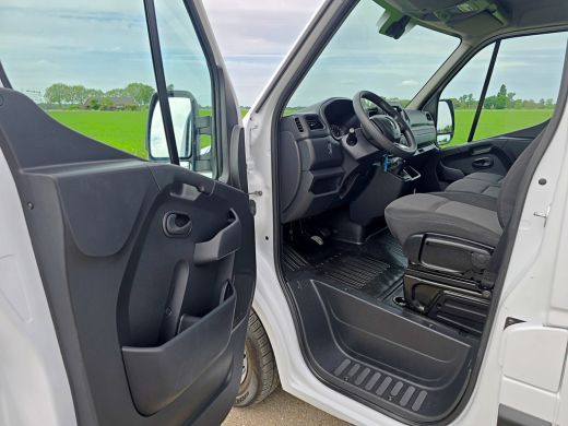 Renault Master T33 2.3 dCi 135 L2 H2 - 135 Pk - Euro 6 - Airco - Cruise Control ActivLease financial lease