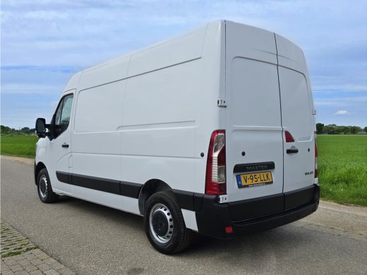 Renault Master T33 2.3 dCi 135 L2 H2 - 135 Pk - Euro 6 - Airco - Cruise Control ActivLease financial lease
