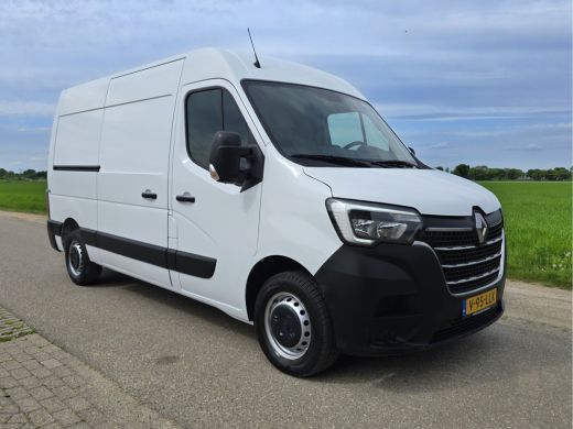Renault Master T33 2.3 dCi 135 L2 H2 - 135 Pk - Euro 6 - Airco - Cruise Control ActivLease financial lease