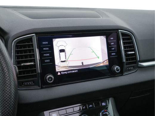 Skoda Karoq 1.5 TSI ACT Business Edition Plus (INCL.BTW) Aut. *PANO | FULL-LED | CANTON-SOUND | DAB+ | CAMERA... ActivLease financial lease