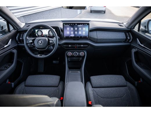 Skoda Kodiaq 1.5 TSI PHEV Business Edition | Extra getint glas | Trekhaak uitklapbaar | Volledig digitaal inst... ActivLease financial lease