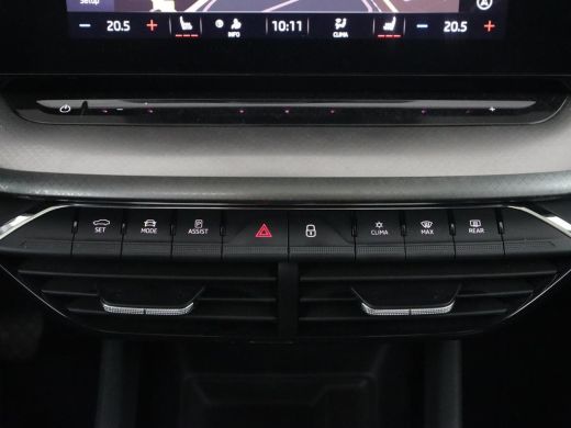 Skoda Octavia 1.0 e-TSI Business Edition | Panoramadak | Trekhaak | Stoelverwarming | Carplay | Parkeerhulp | C... ActivLease financial lease