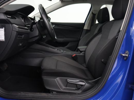 Skoda Octavia 1.0 e-TSI Business Edition | Panoramadak | Trekhaak | Stoelverwarming | Carplay | Parkeerhulp | C... ActivLease financial lease