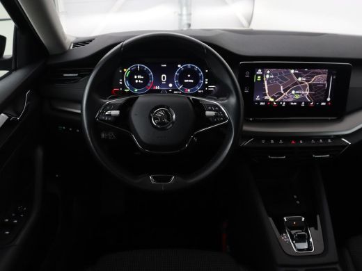 Skoda Octavia 1.4 TSI iV PHEV Business Edition | Stoelverwarming | Adaptive cruise | Carplay | Keyless | Naviga... ActivLease financial lease