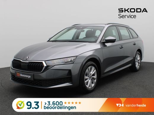 Skoda Octavia Combi 1.5 TSI Edition 115PK Trekhaak, Parkeersensoren Achter, Stoelverwarming, Navi via Apple Car...