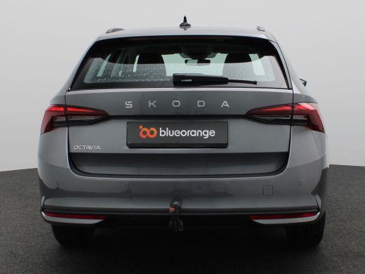 Skoda Octavia Combi 1.5 TSI Edition 115PK Trekhaak, Parkeersensoren Achter, Stoelverwarming, Navi via Apple Car... ActivLease financial lease