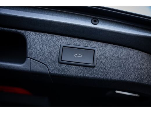 Skoda Superb Combi 1.5 TSI iV First Edition | Lichtmetalen velgen 17" | Trekhaak uitklapbaar | Volledig digita... ActivLease financial lease