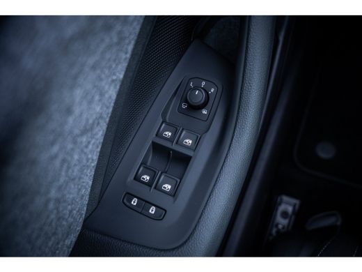 Skoda Superb Combi 1.5 TSI iV First Edition | Lichtmetalen velgen 17" | Trekhaak uitklapbaar | Volledig digita... ActivLease financial lease