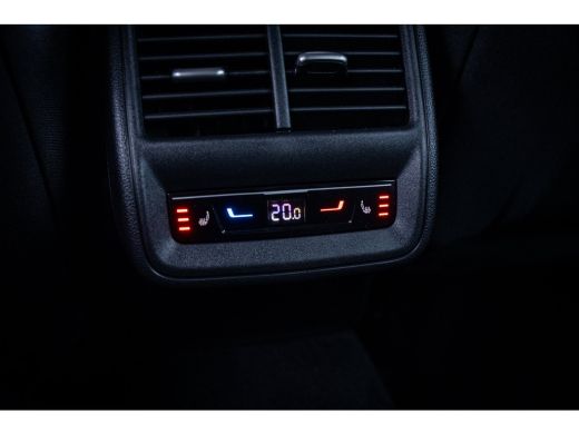 Skoda Superb Combi 1.5 TSI iV First Edition | Lichtmetalen velgen 17" | Trekhaak uitklapbaar | Volledig digita... ActivLease financial lease