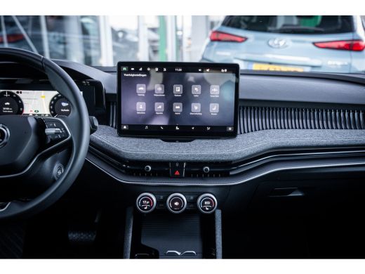 Skoda Superb Combi 1.5 TSI iV First Edition | Lichtmetalen velgen 17" | Trekhaak uitklapbaar | Volledig digita... ActivLease financial lease