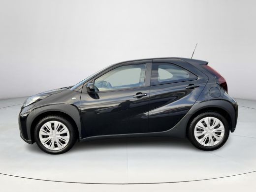Toyota Aygo 1.0 VVT-i MT Play | Airconditioning | Carplay | Parkeercamera | Adaptive cruise control | ActivLease financial lease