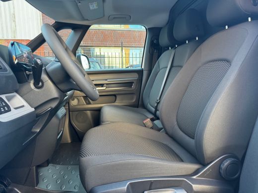 Volkswagen ID. Buzz Cargo Cargo 59kWh 204pk Economy Business | Achterdeuren | Bijrijdersbank | Stoelverwarming ActivLease financial lease