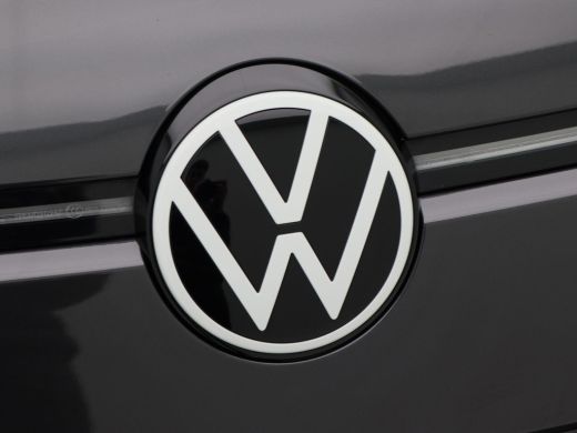 Volkswagen ID.3 204 Pk First Max 58 kWh | Panoramadak | Head-Up Display | Adaptive Cruise | Camera | LED | First ... ActivLease financial lease