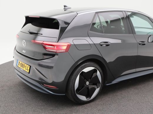 Volkswagen ID.3 204 Pk First Max 58 kWh | Panoramadak | Head-Up Display | Adaptive Cruise | Camera | LED | First ... ActivLease financial lease