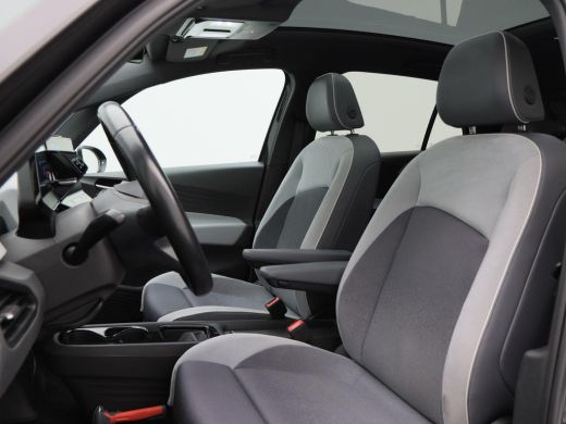 Volkswagen ID.3 204 Pk First Max 58 kWh | Panoramadak | Head-Up Display | Adaptive Cruise | Camera | LED | First ... ActivLease financial lease