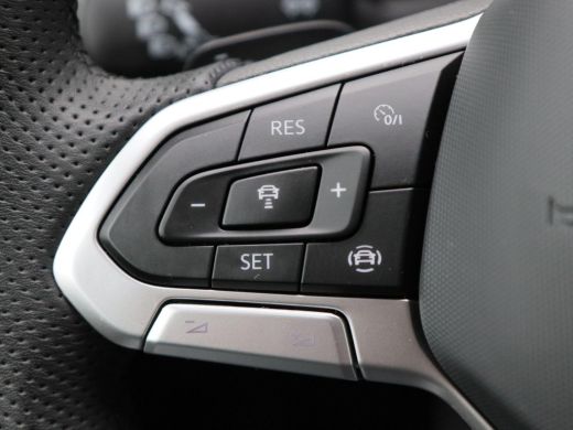 Volkswagen T-Roc 1.5 TSi 150 Pk Automaat R-Line Business | Adaptive Cruise | Climate Control | Camera | Navigatie ... ActivLease financial lease