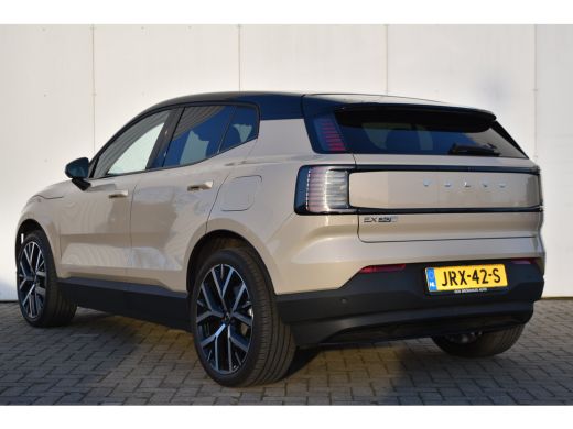Volvo  EX30 Single Motor Extended Range Plus 69 kWh | Harman Kardon | Stoel/Stuurverwarming | Sand Dune | 20" | ActivLease financial lease