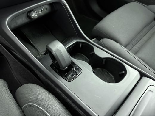 Volvo  EX40 Single Motor Extended Range Plus 82 kWh | PDC V+A en Camera | All Season banden | Trekhaak | Stoe... ActivLease financial lease