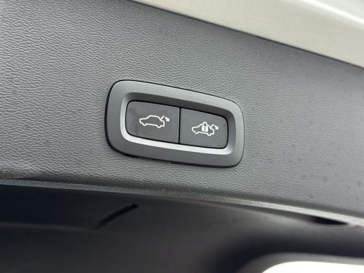 Volvo  EX40 Single Motor Extended Range Plus 82 kWh | PDC V+A en Camera | All Season banden | Trekhaak | Stoe... ActivLease financial lease