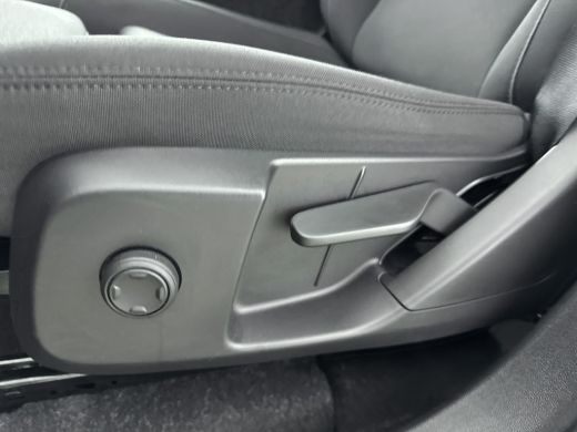 Volvo  EX40 Single Motor Extended Range Plus 82 kWh | PDC V+A en Camera | All Season banden | Trekhaak | Stoe... ActivLease financial lease