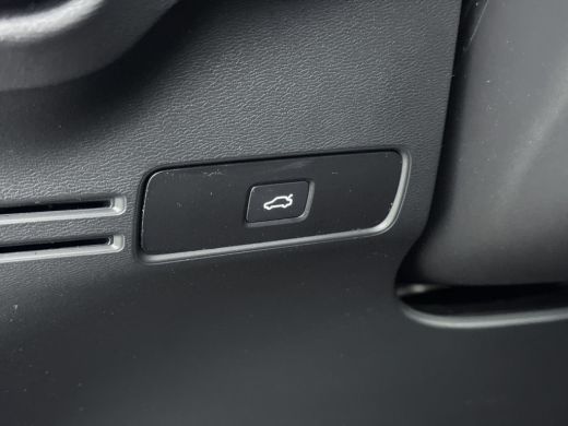 Volvo  EX40 Single Motor Extended Range Plus 82 kWh | PDC V+A en Camera | All Season banden | Trekhaak | Stoe... ActivLease financial lease