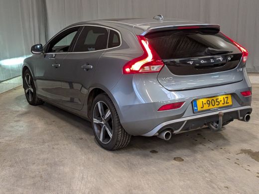 Volvo  V40 1.5 T3 Polar+ Sport | Pano | Leder | Memory | Camera| Alarm | Full LED | Pano | Leder | Memory | ... ActivLease financial lease