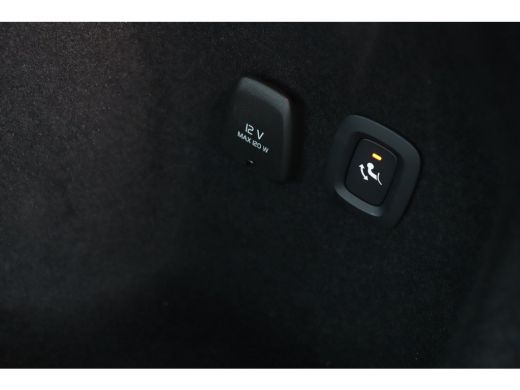 Volvo  V60 2.0 T6 Plug-in hybrid AWD Plus Dark ActivLease financial lease